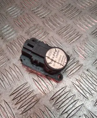 Opel Astra H A/C air flow flap actuator/motor 52406341