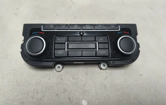Volkswagen Tiguan Climate control unit 5K0907044DT