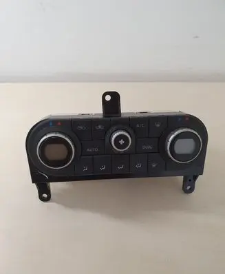 Nissan Qashqai Climate control unit 27500JD45B