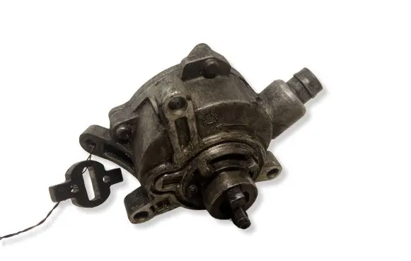 Volvo S60 Vacuum pump 08699237
