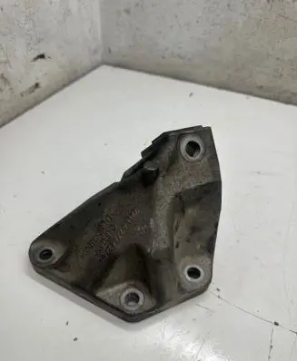BMW 7 F01 F02 F03 F04 Engine mounting bracket 6777622