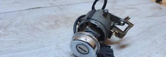 Audi 80 90 S2 B4 Tailgate exterior lock 4A5862055