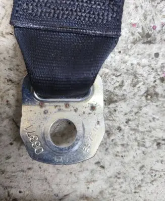 Peugeot 107 Rear seatbelt buckle E034501 B480 06371