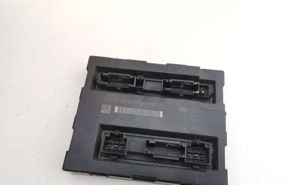 Audi A4 S4 B8 8K Comfort/convenience module 8K0907064CC