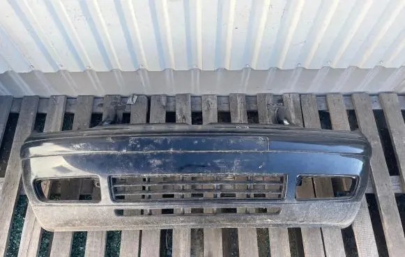 Volkswagen Golf IV Front bumper 1J0807719