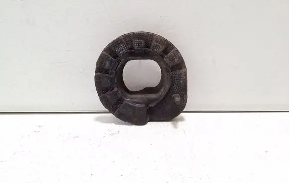 Nissan Qashqai J12 Rear coil spring rubber mount 