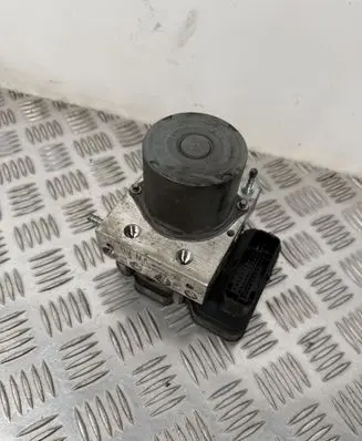 Volkswagen Polo V 6R ABS Pump 6C0907379M 6C0907379B