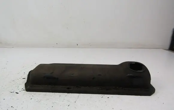 Volkswagen Golf IV Rocker cam cover 