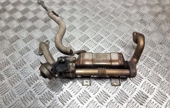 Toyota Corolla Verso E121 EGR valve cooler 256800R02000 13063850001