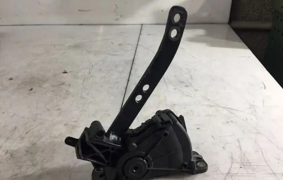 Volkswagen Transporter - Caravelle T5 Accelerator throttle pedal 7H1723503H