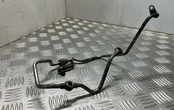 Mercedes-Benz C W204 Turbo turbocharger oiling pipe/hose A6511800320