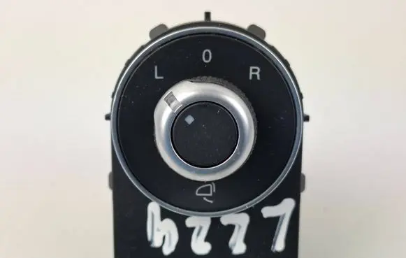Alfa Romeo Stelvio Wing mirror switch 01561181990 00505