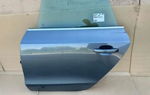 Audi A5 Sportback 8TA Rear door