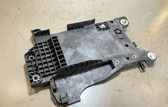 BMW X1 F48 F49 Battery box tray 9304350 6121 58650910