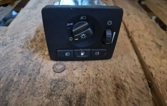 Volvo V50 Light switch 30739299
