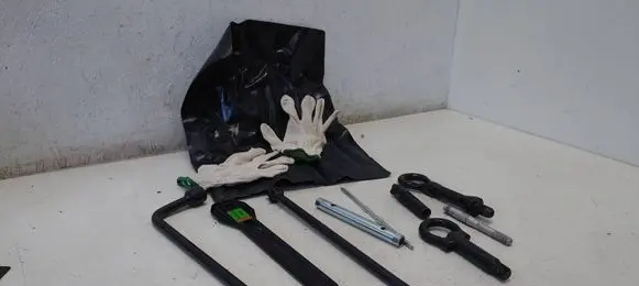 Mercedes-Benz Vito Viano W639 Tool set A6395830045 A6395800103 A6395810001
