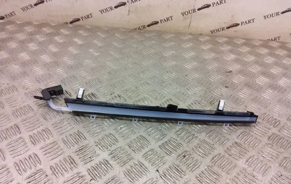 KIA Niro Dashboard glove box trim 200217