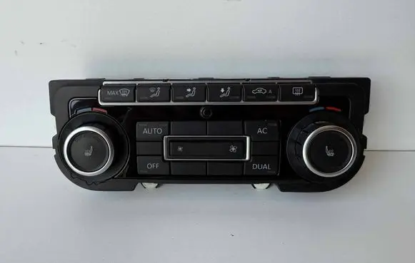 Volkswagen Tiguan Climate control unit 5K0907044BT SW0709 5HB00974641