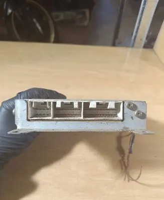 Mazda 626 Engine control unit/module FE6E18881D