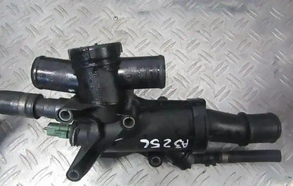 Ford Focus Engine coolant pipe/hose 9656182980