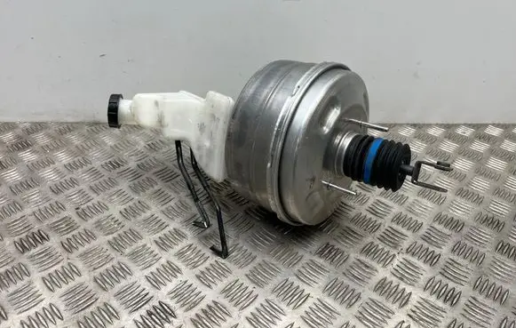 Mercedes-Benz CLA C118 X118 Master brake cylinder A1774309000 A1774304400