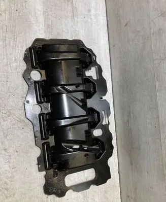 Audi A4 S4 B9 Oil breather separator 04e103623j