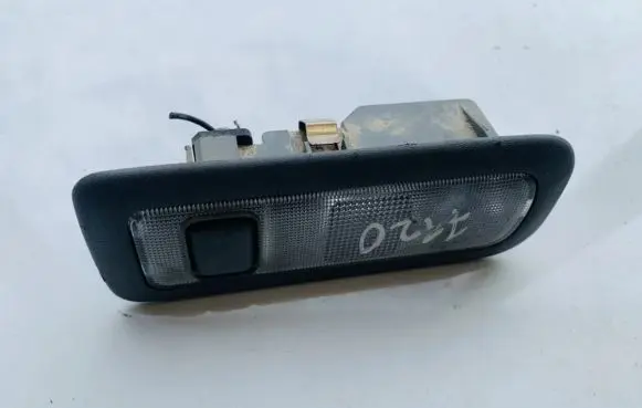 Toyota Avensis Verso Rear seat light