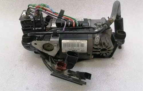 Bentley Flying Spur Air suspension compressor/pump 3D0616005M