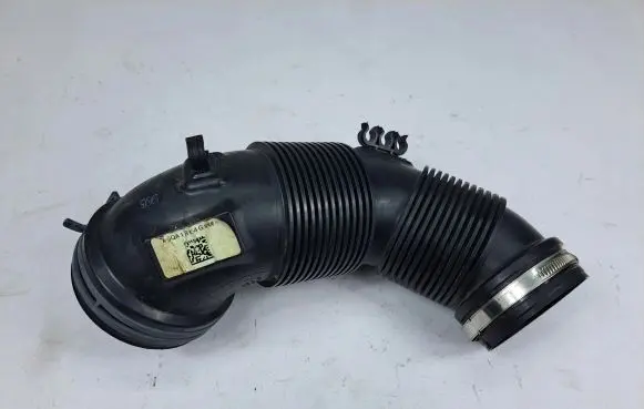 Volkswagen Touran III Air intake hose/pipe 5QA129654G