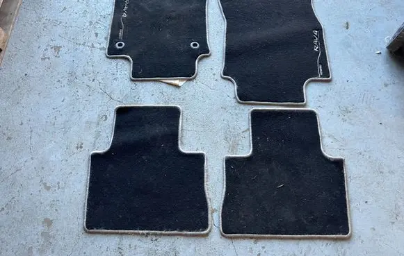 Toyota RAV 4 (XA50) Car floor mat set PW21042013