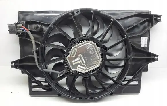 Hyundai i30 Electric radiator cooling fan F00S3D2047