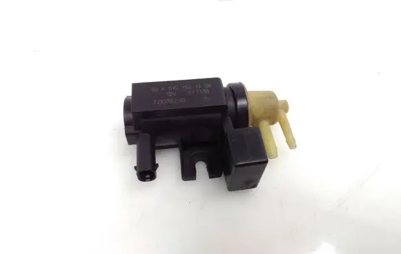Mercedes-Benz CLA C117 X117 W117 Turbo solenoid valve A0101531328