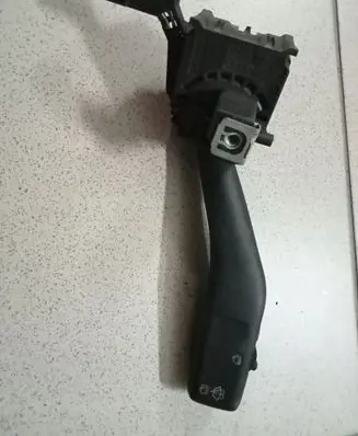Volkswagen Golf SportWagen Wiper control stalk 1K0953519
