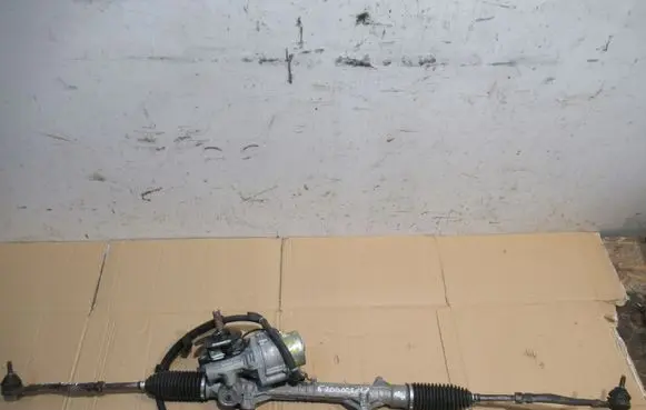 Peugeot 208 Steering rack 6700003117
