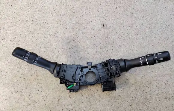 Subaru XV II Indicator stalk