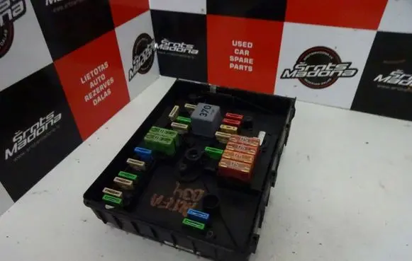 Seat Altea XL Fuse module 1K0937125A