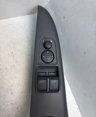 Audi A3 S3 8L Electric window control switch 8L3867171 8L3867171B 17566