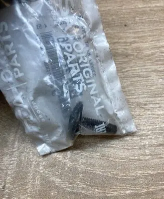 Citroen C5 Aircross Nuts/bolts 9824674580