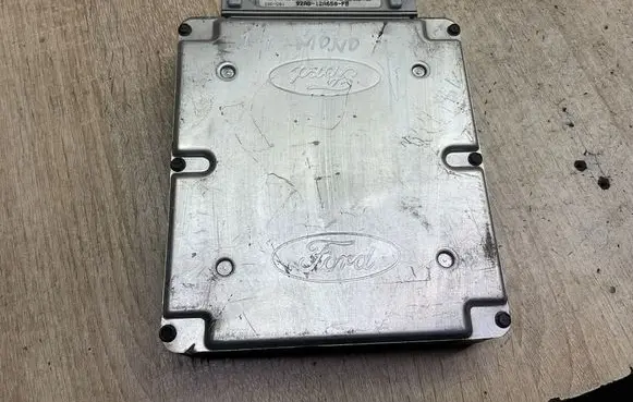Ford Escort Engine control unit/module 92ab12a650fb
