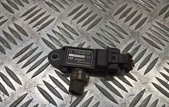Alfa Romeo 159 Tire pressure sensor 55198717