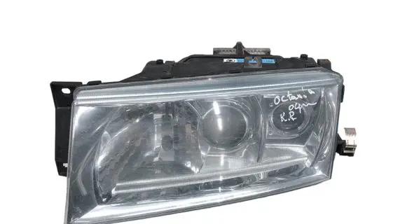 Skoda Octavia Mk1 (1U) Headlight/headlamp 1U1941015M