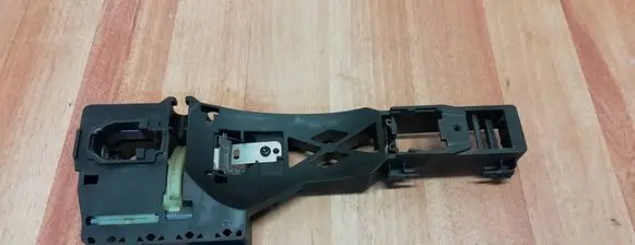 Front door exterior handle/bracket