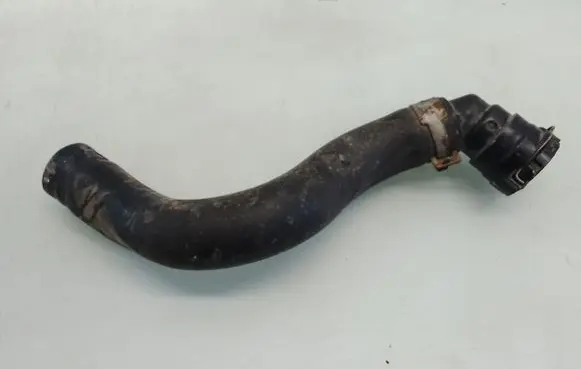 Honda CR-V Engine coolant pipe/hose