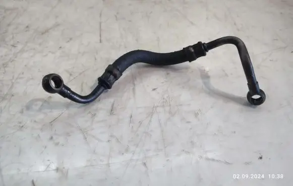 BMW 7 F01 F02 F03 F04 Turbo turbocharger oiling pipe/hose