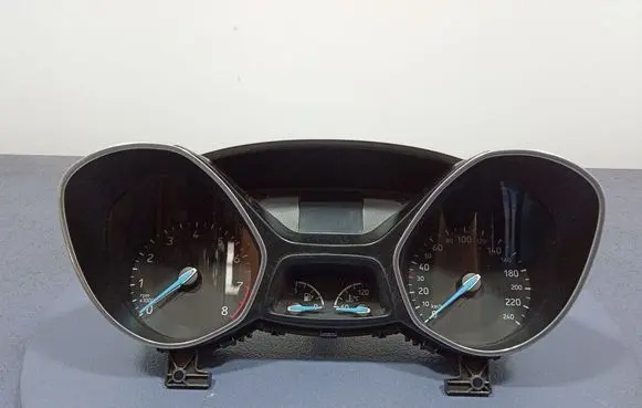 Ford Focus ST Speedometer (instrument cluster) F1ET10849BAH