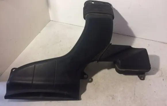 Lexus IS 200-300 Air intake hose/pipe 1775170060