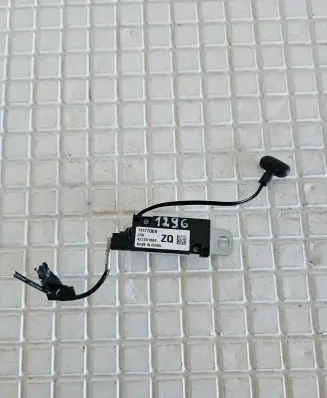 Opel Insignia A Antenna control unit 13327069