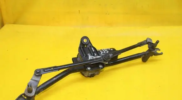 KIA Ceed Front wiper linkage and motor