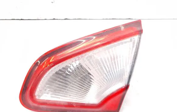 Nissan Qashqai Tailgate rear/tail lights 89503209 B26550BR01A