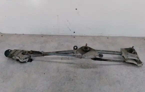 Nissan Tiida C11 Front wiper linkage 